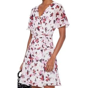 Nwt DVF Diane von Furstenberg "Kathy floral chiffon wrap dress Lg $398
